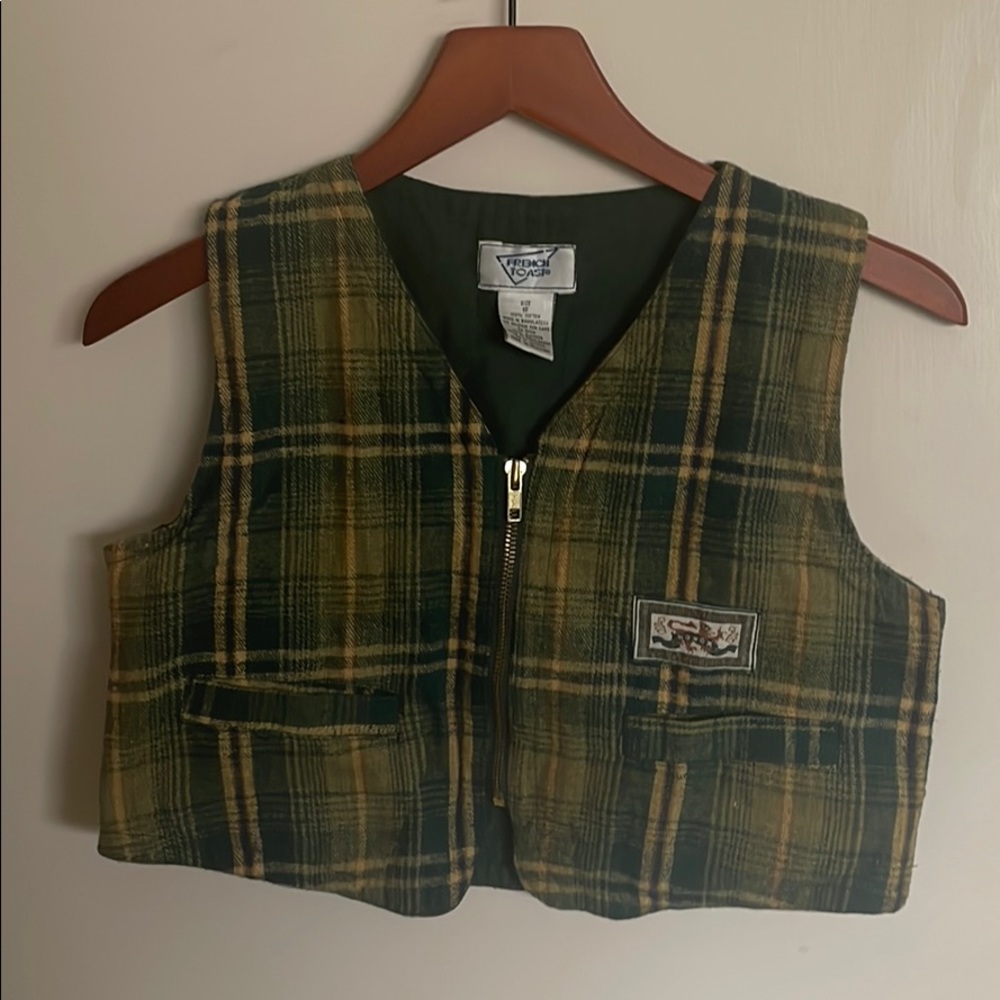Ultra cute plaid mini vest with dragon patch